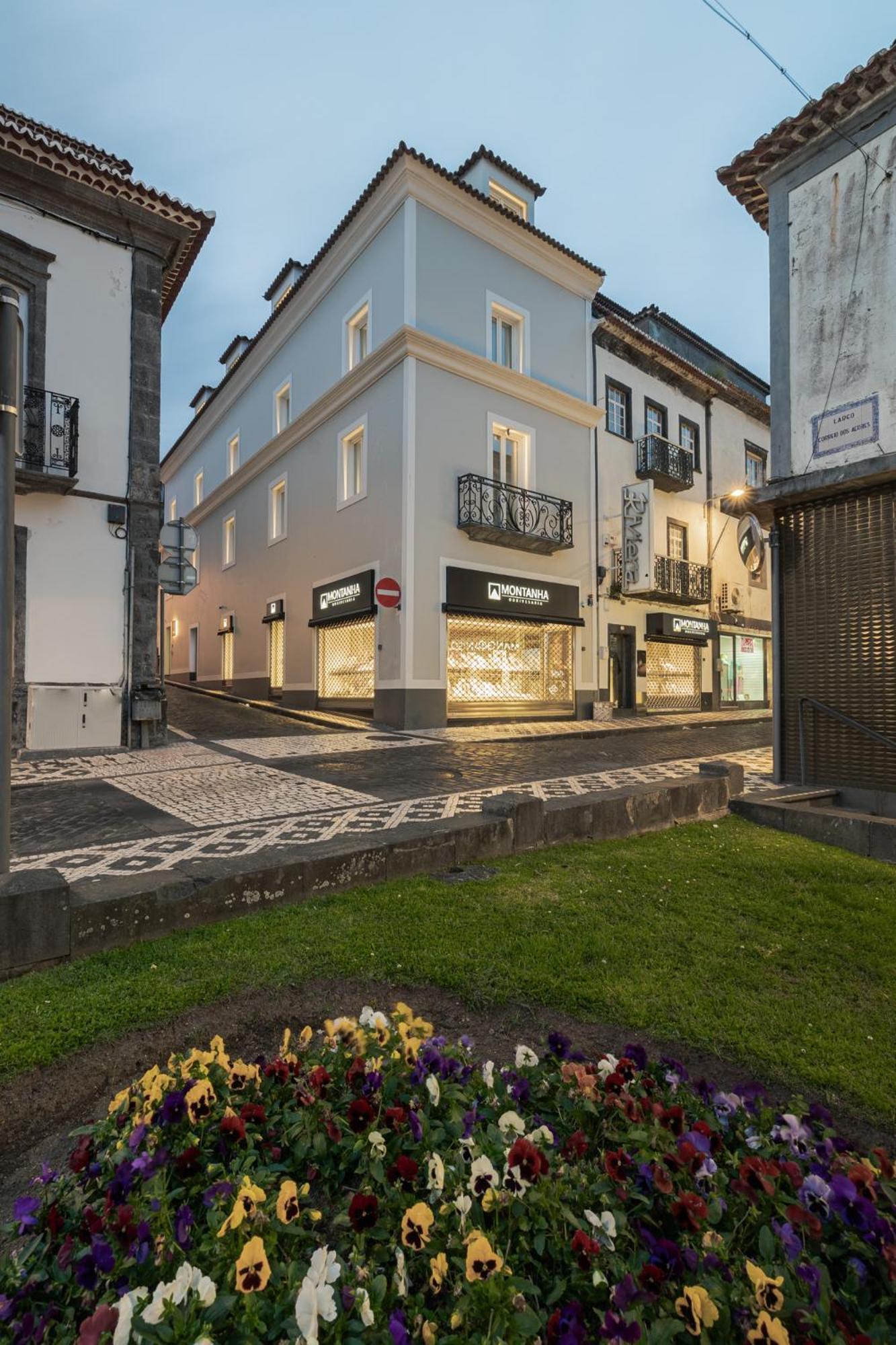 Ponta Delgada Monturi Hostel מראה חיצוני תמונה